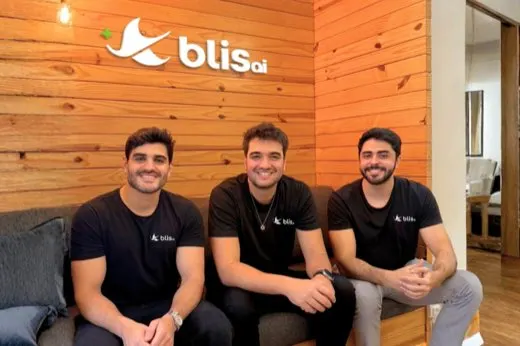 Os fundadores da Blis AI, Rodrigo Cioffi, Rafael Cohen e Luiz Antunes